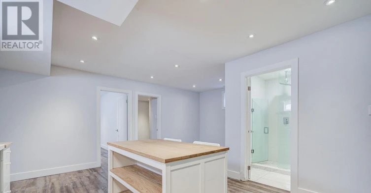 BSMT-28 Monarchdale Avenue, Toronto, ON, M6M 2S7 - 16