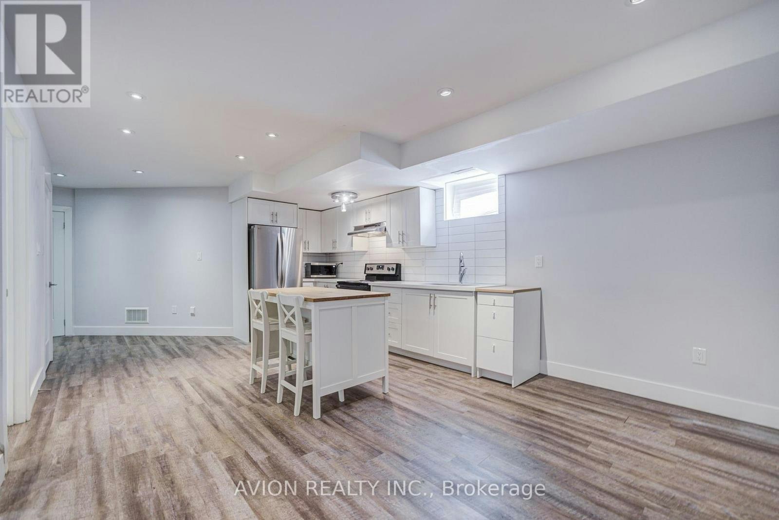 BSMT-28 Monarchdale Avenue, Toronto, ON, M6M 2S7 - 11