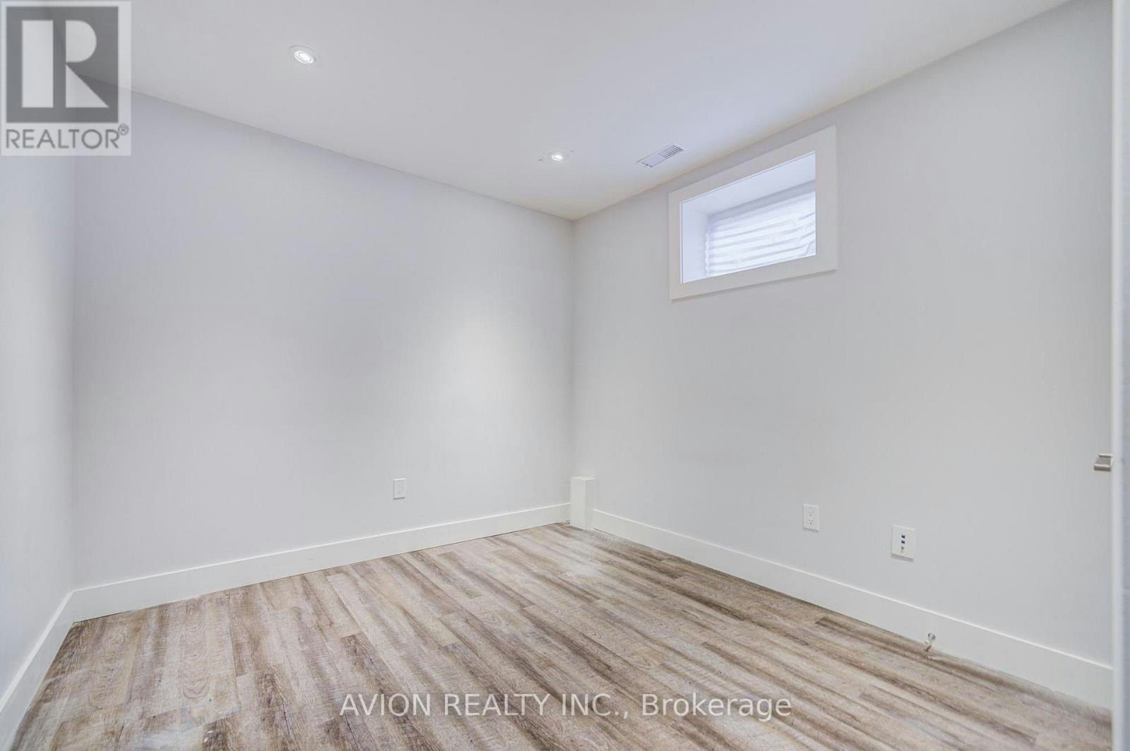 BSMT-28 Monarchdale Avenue, Toronto, ON, M6M 2S7 - 23