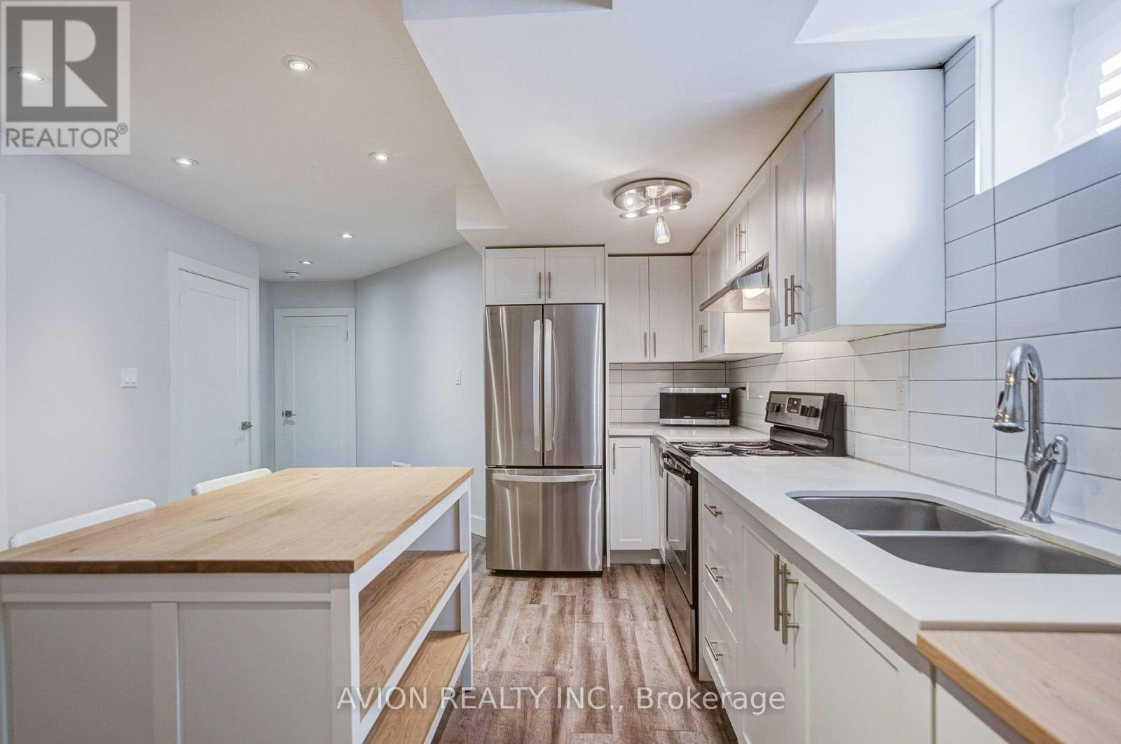 BSMT-28 Monarchdale Avenue, Toronto, ON, M6M 2S7 - 12