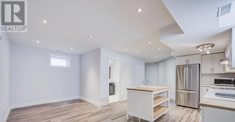 BSMT-28 Monarchdale Avenue, Toronto, ON, M6M 2S7 - 13