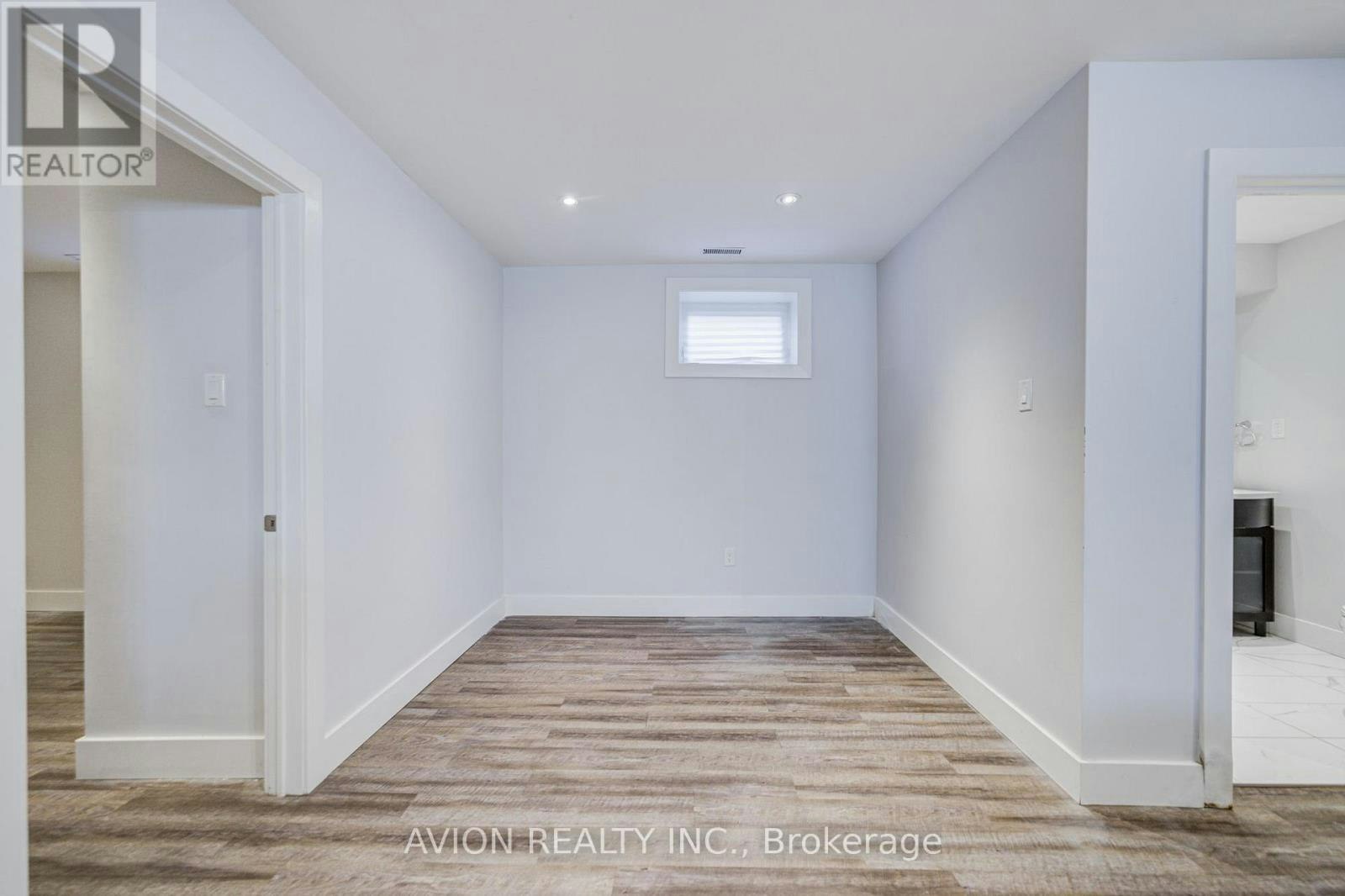 BSMT-28 Monarchdale Avenue, Toronto, ON, M6M 2S7 - 17
