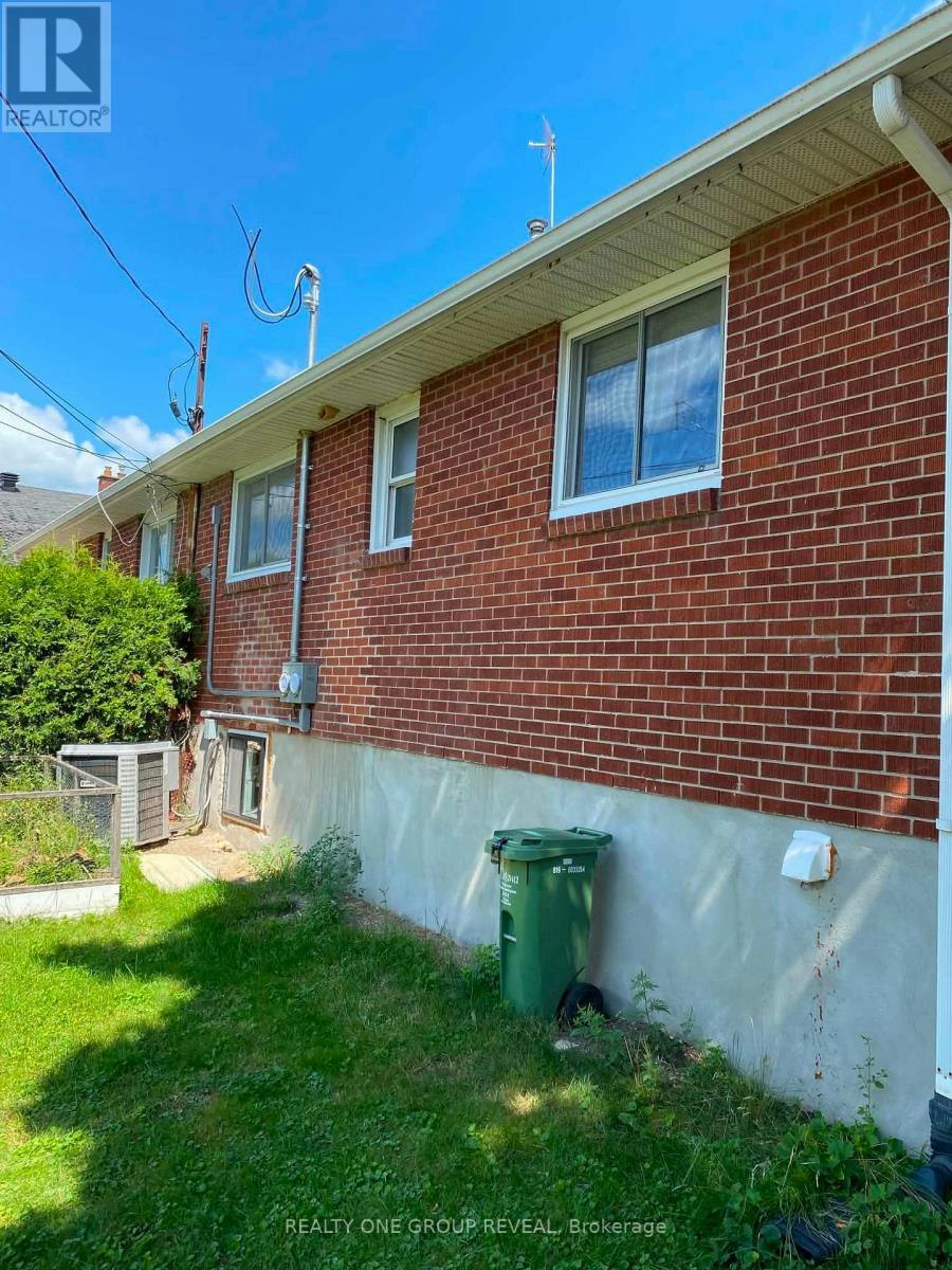 MAIN-756 Cummings Avenue, Ottawa, ON, K1K 2L1 - 14