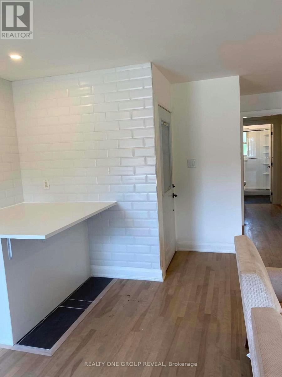 MAIN-756 Cummings Avenue, Ottawa, ON, K1K 2L1 - 4