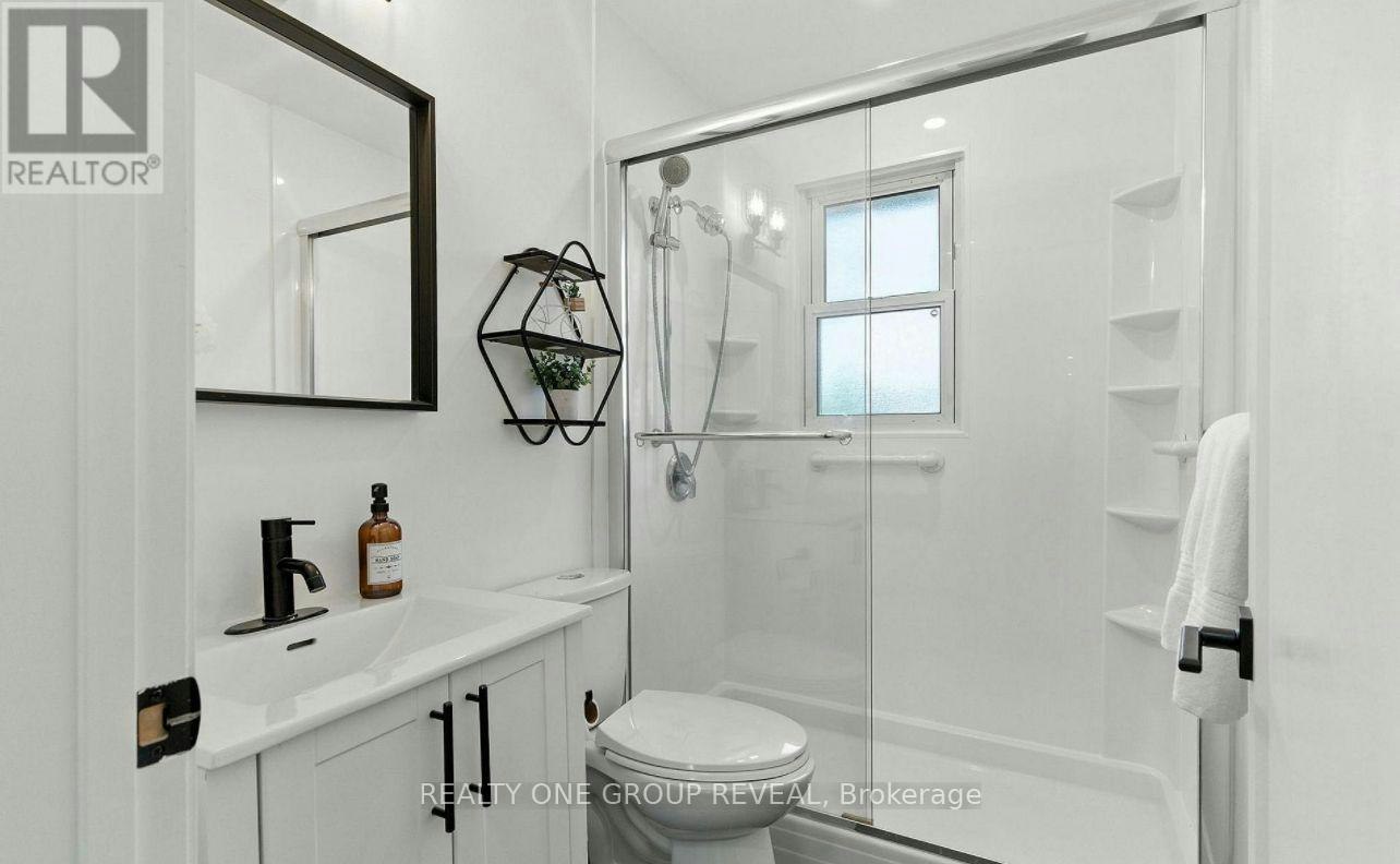 MAIN-756 Cummings Avenue, Ottawa, ON, K1K 2L1 - 8