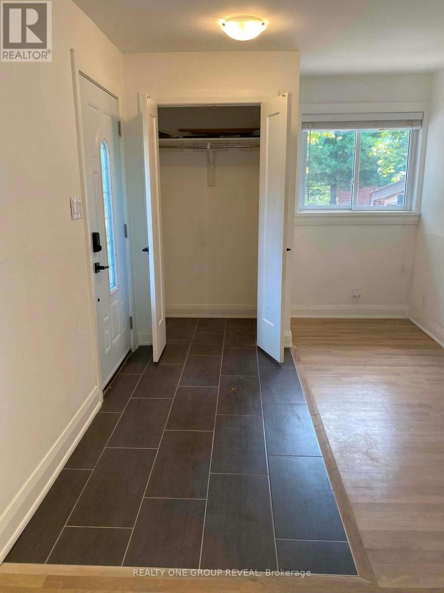 MAIN-756 Cummings Avenue, Ottawa, ON, K1K 2L1 - 3