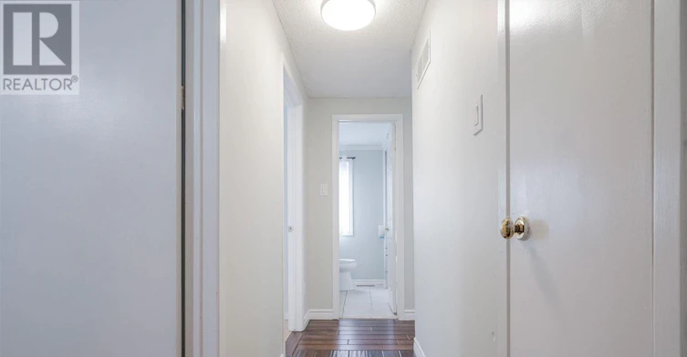 MAIN & 2ND FLR-47 Carisbrooke Square, Toronto, ON, M1B 4M5 - 32