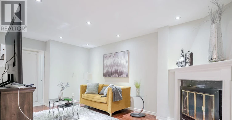 MAIN & 2ND FLR-47 Carisbrooke Square, Toronto, ON, M1B 4M5 - 18