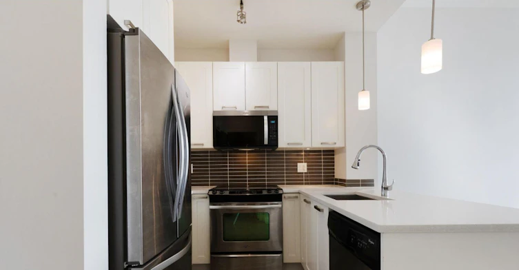 505-15388 105 Avenue, Surrey, BC, V3R 0C4 - 5