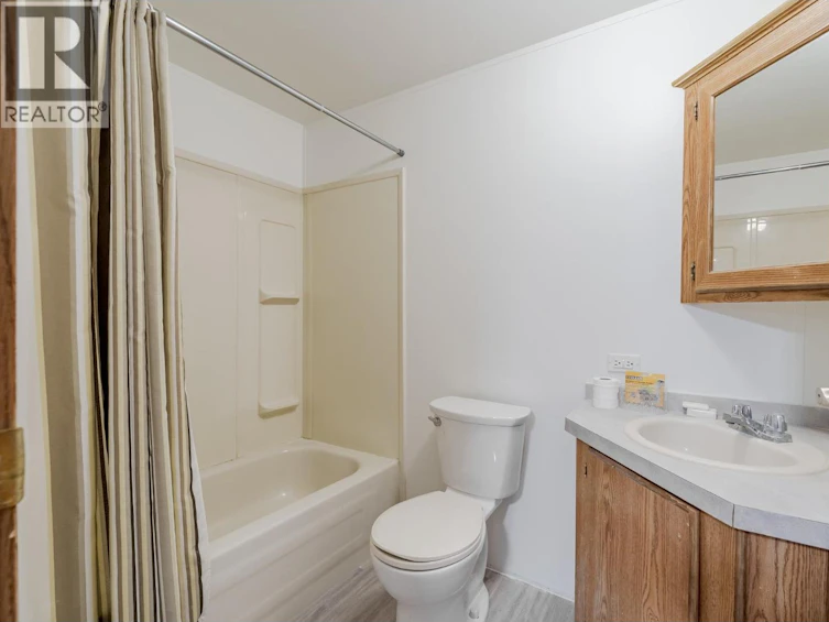 7778 Machete Lake Road, Bridge Lake, BC, V0K 1E0 - 9