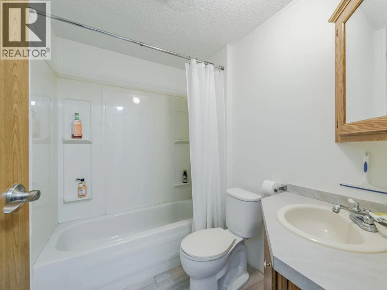 7778 Machete Lake Road, Bridge Lake, BC, V0K 1E0 - 11