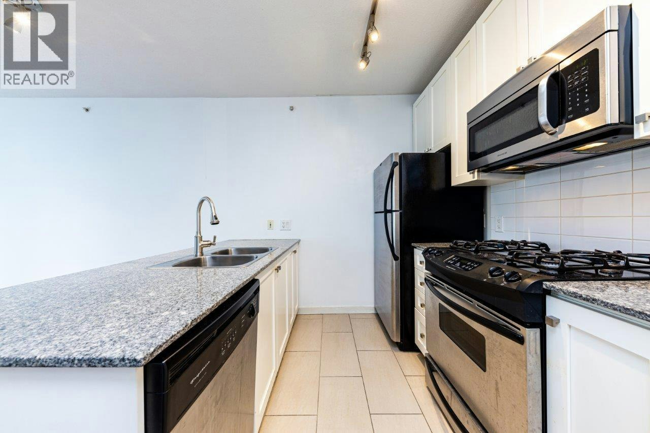 480 Robson Street, Vancouver, BC, V6B 0H3 - 2