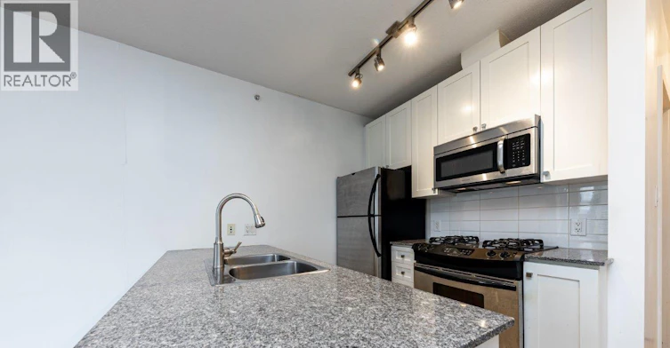 480 Robson Street, Vancouver, BC, V6B 0H3 - 7