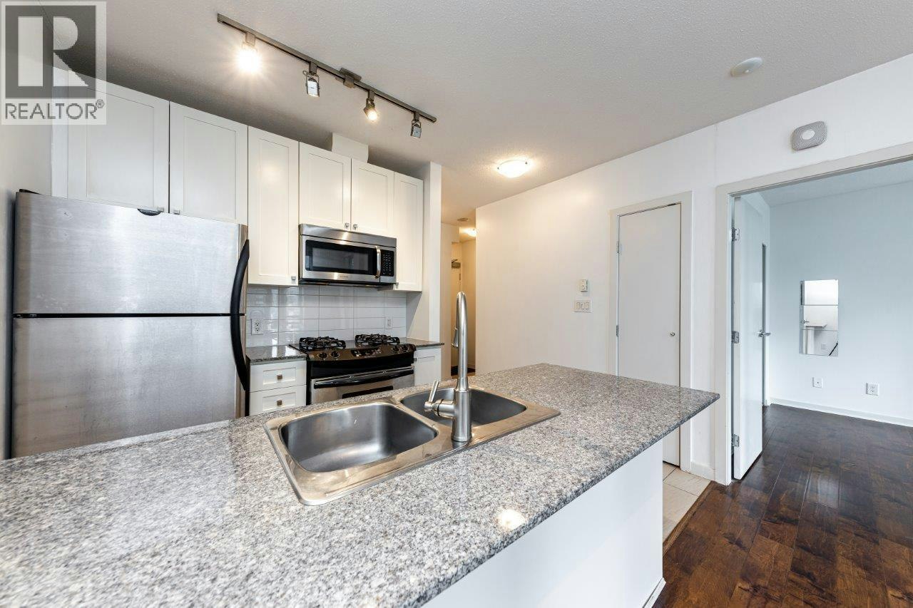 480 Robson Street, Vancouver, BC, V6B 0H3 - 8