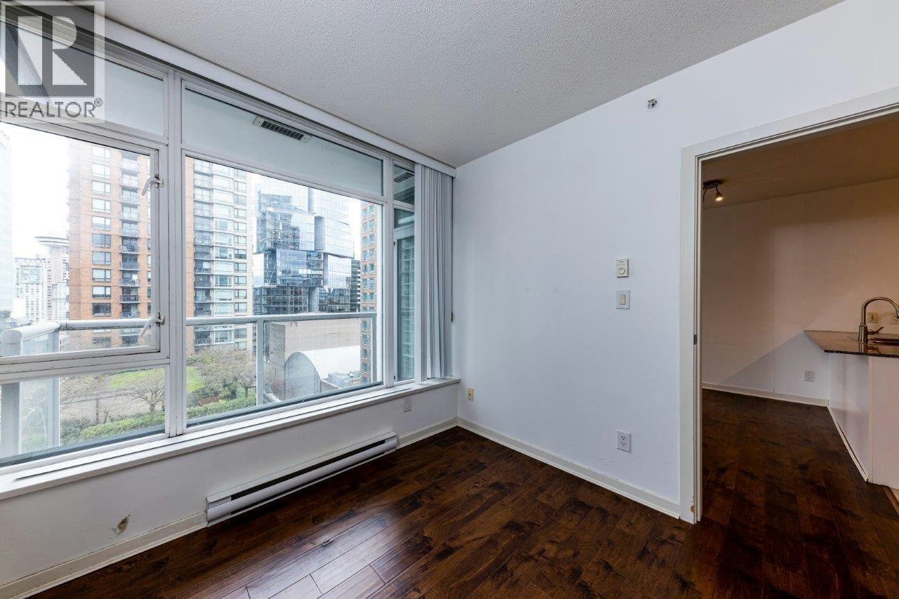 480 Robson Street, Vancouver, BC, V6B 0H3 - 12