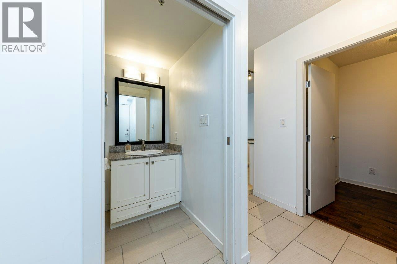 480 Robson Street, Vancouver, BC, V6B 0H3 - 17