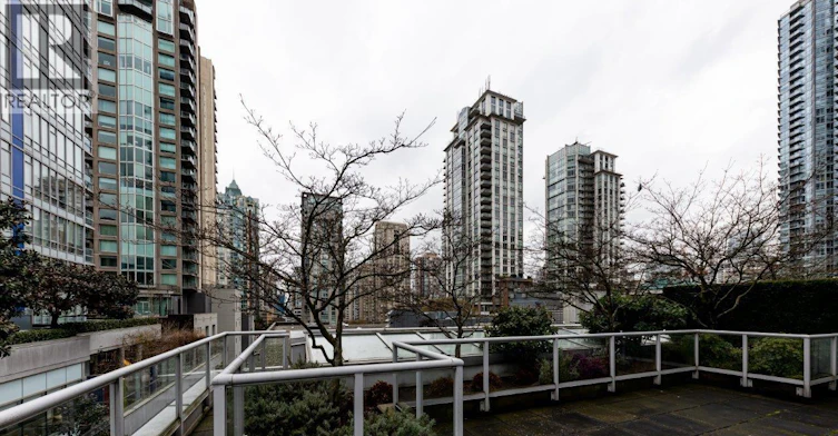 480 Robson Street, Vancouver, BC, V6B 0H3 - 23