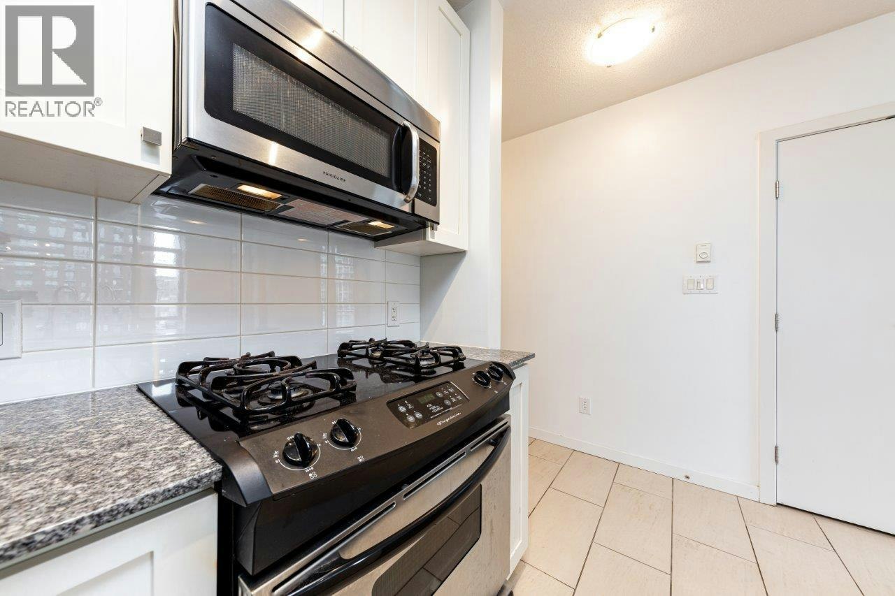 480 Robson Street, Vancouver, BC, V6B 0H3 - 11