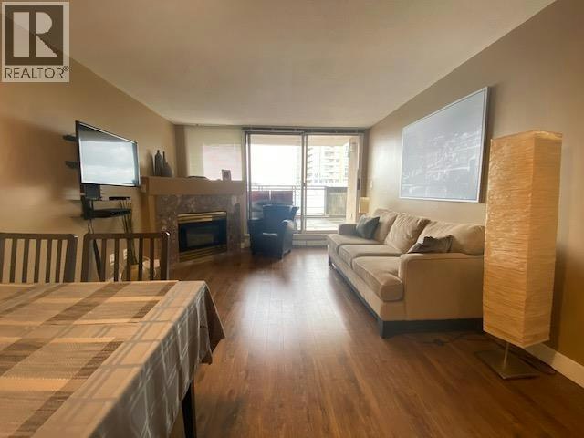 710-555 Abbott, Vancouver, BC, V6B 6B8 - 3