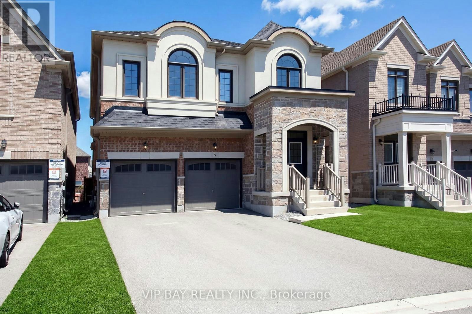 8 Tremoy Road, East Gwillimbury, ON, L9N 0T4