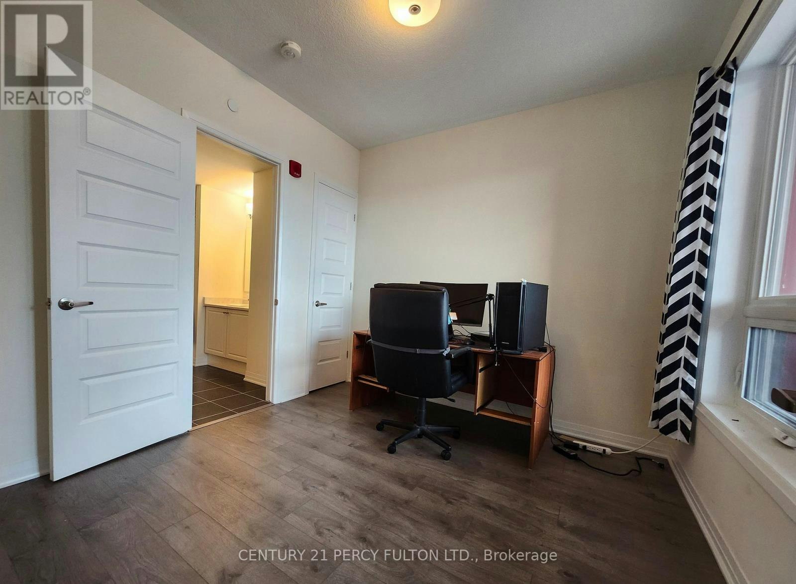 402-2 Adam Sellers Street, Markham, ON, L6B 1P2 - 9