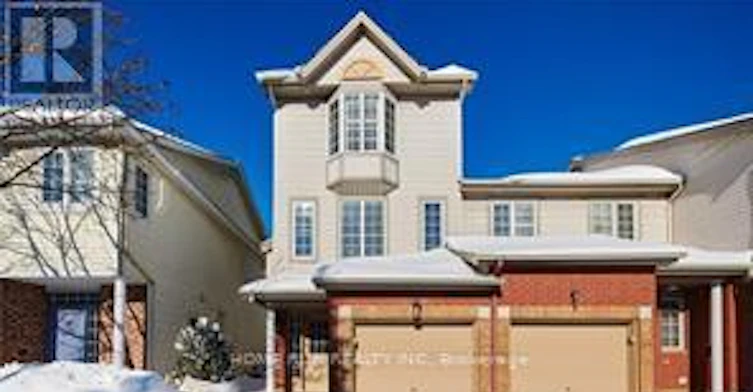 12 Santa Cruz Private, Ottawa, ON, K1G 6M4
