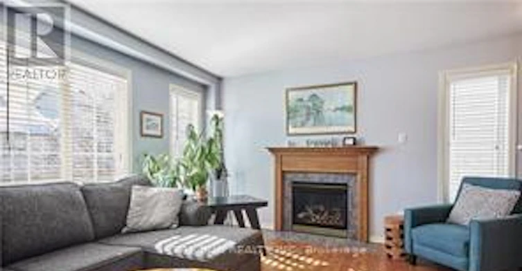 12 Santa Cruz Private, Ottawa, ON, K1G 6M4 - 4