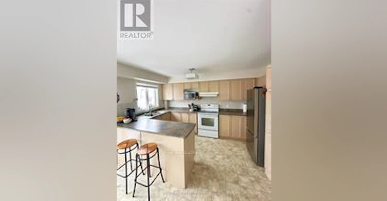 12 Santa Cruz Private, Ottawa, ON, K1G 6M4 - 5