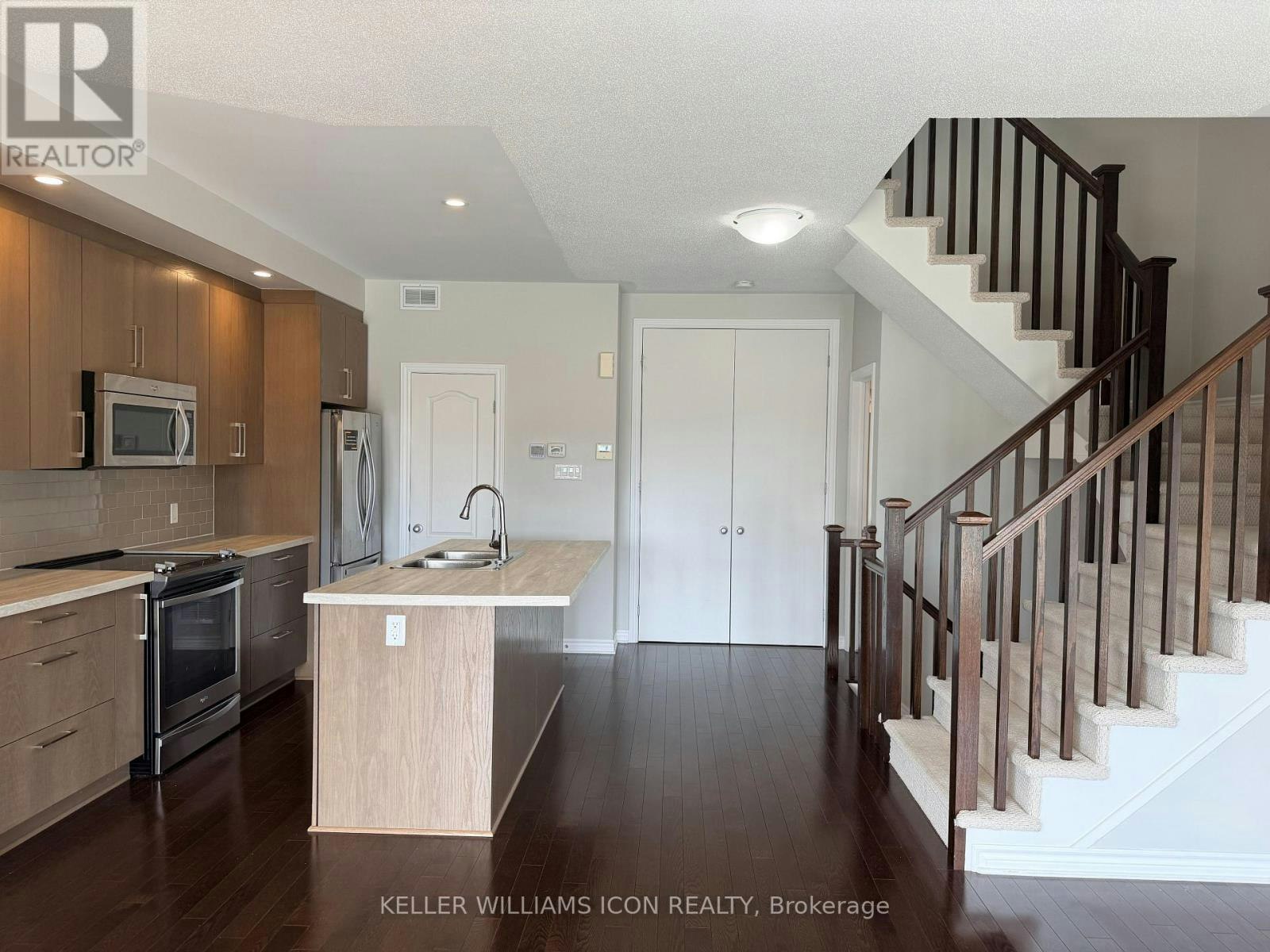224 Chaperal Private, Ottawa, ON, K2A 0Y2 - 7