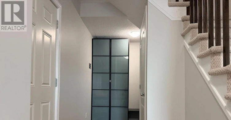 224 Chaperal Private, Ottawa, ON, K2A 0Y2 - 2