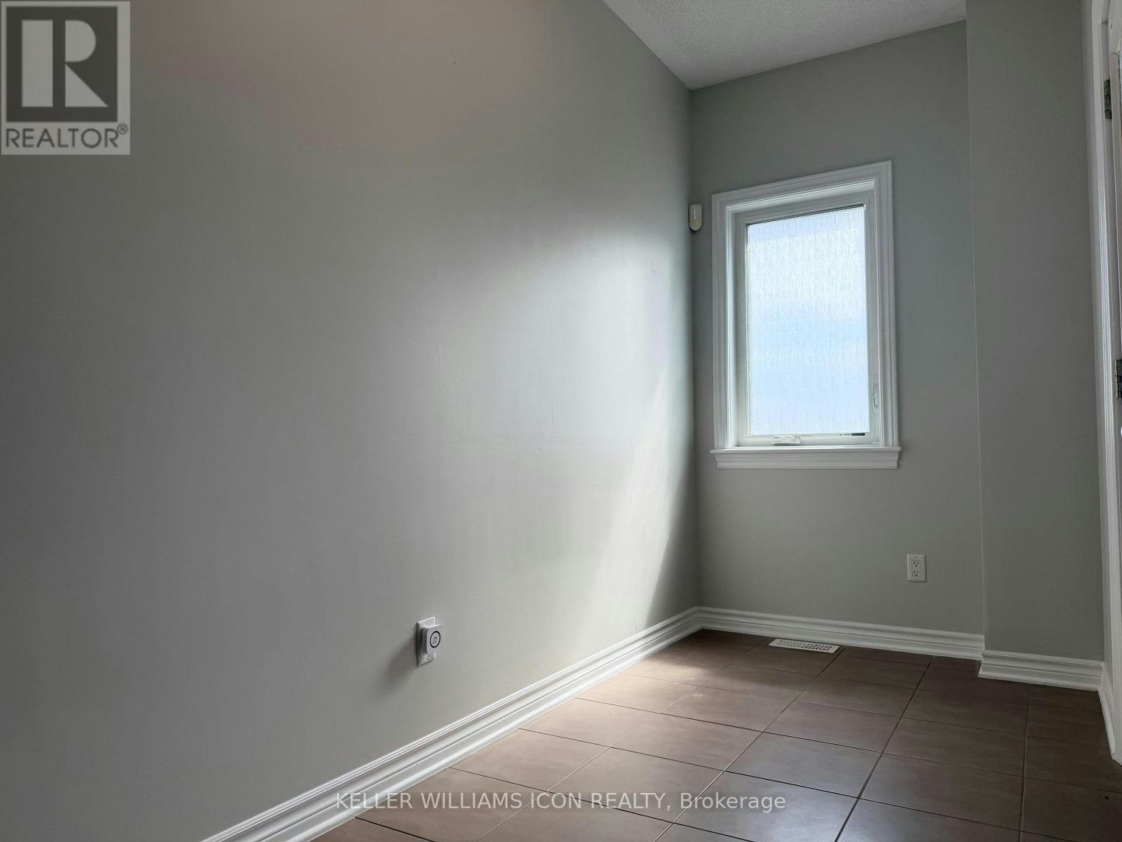 224 Chaperal Private, Ottawa, ON, K2A 0Y2 - 4