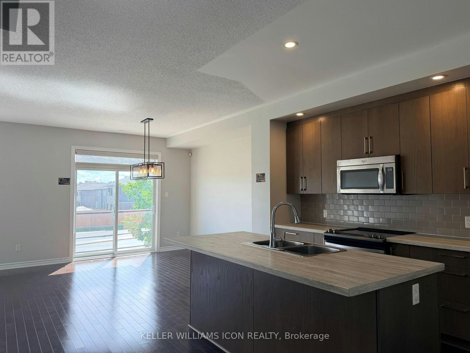 224 Chaperal Private, Ottawa, ON, K2A 0Y2 - 9