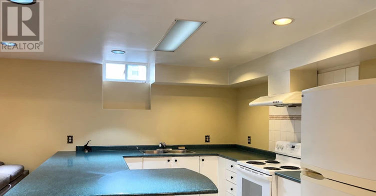70 Dalmatian Crescent, Toronto, ON, M1C 4W7 - 4
