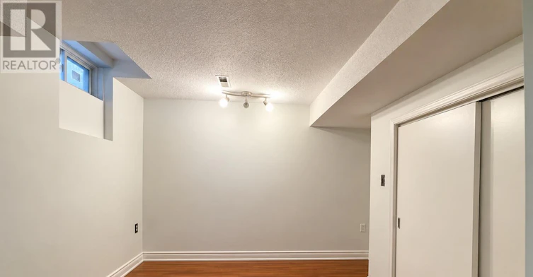 70 Dalmatian Crescent, Toronto, ON, M1C 4W7 - 5