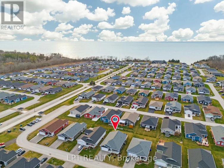 102 Huron Heights Drive, Goderich, ON, N7A 0C6 - 4