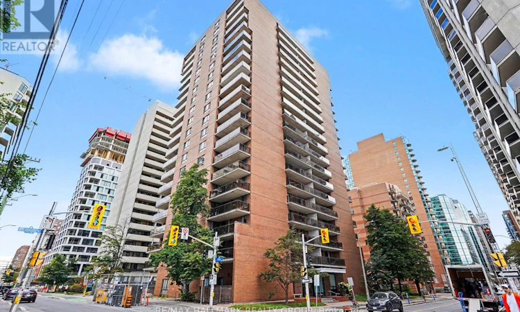 403-475 Laurier Avenue W