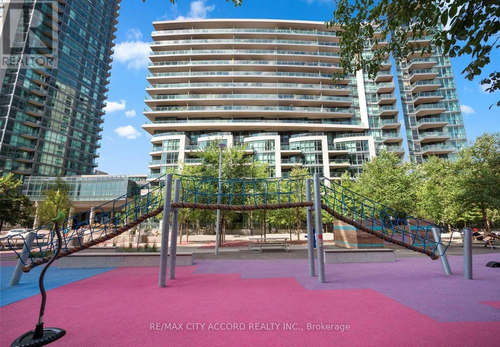 378-209 Fort York Boulevard, Toronto, ON, M5V 4A1 - 3