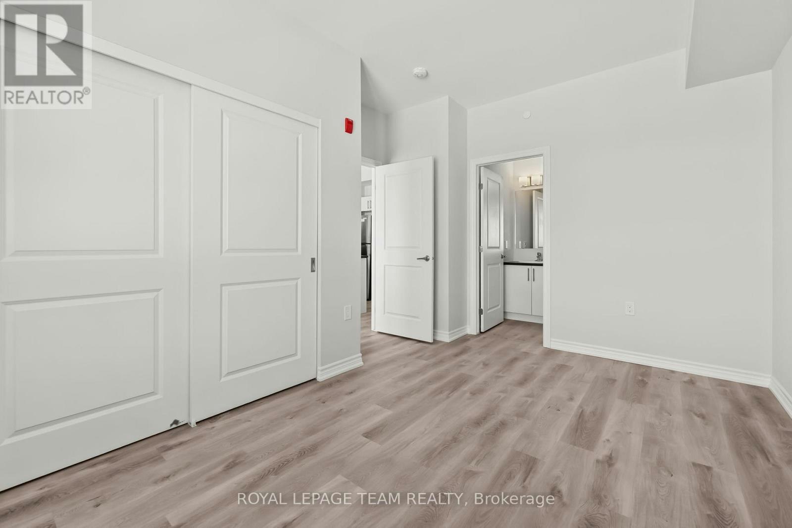601-397 Codds Road, Ottawa, ON, K1K 5C7 - 9