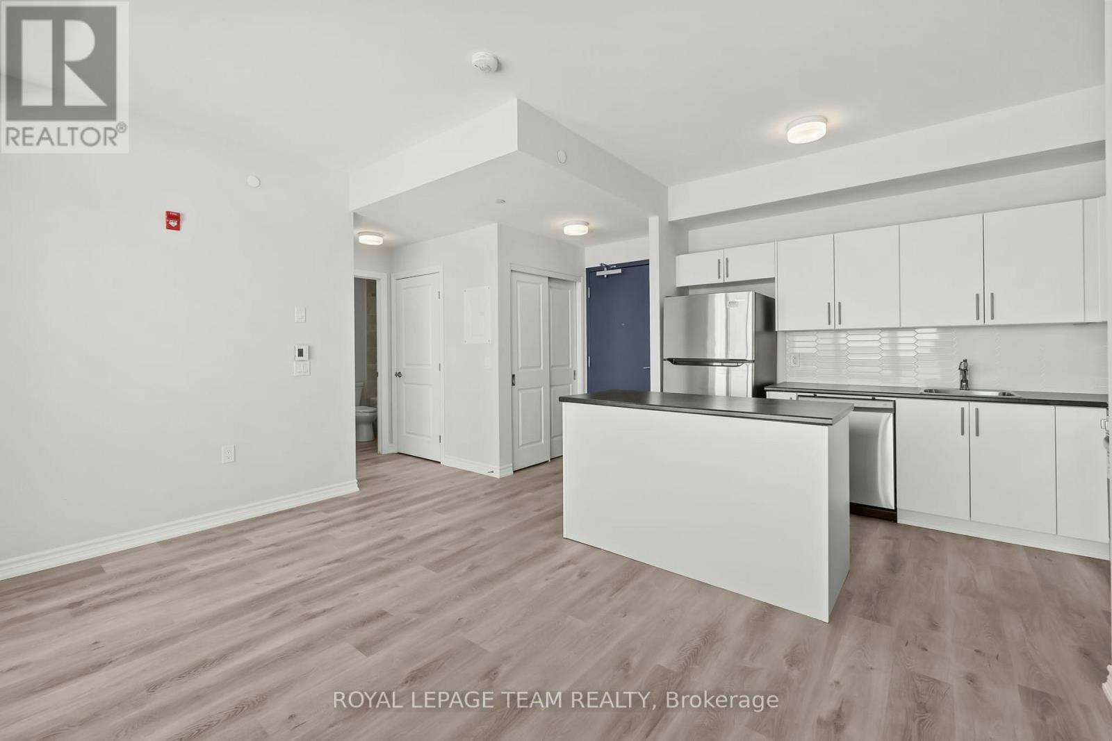 601-397 Codds Road, Ottawa, ON, K1K 5C7 - 4