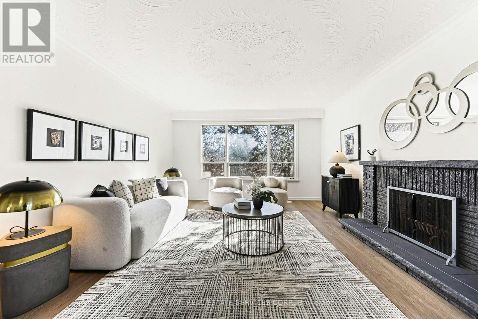 81 Maxome Avenue, Toronto, ON, M2M 3K2