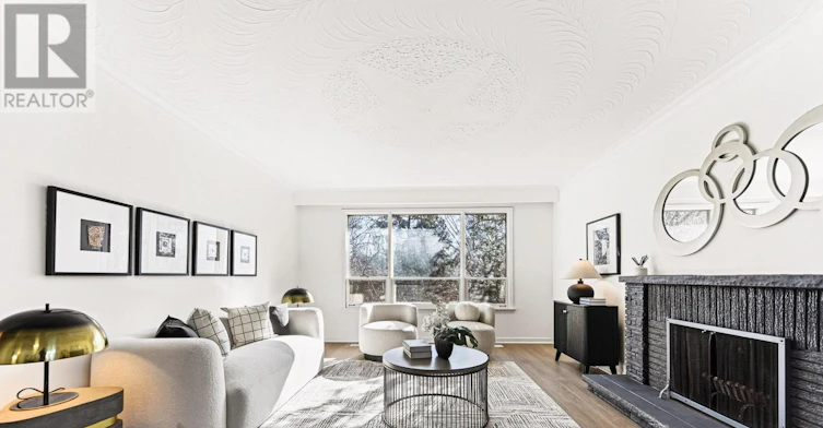 81 Maxome Avenue, Toronto, ON, M2M 3K2