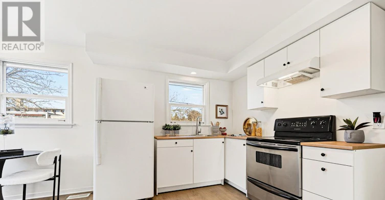 81 Maxome Avenue, Toronto, ON, M2M 3K2 - 5