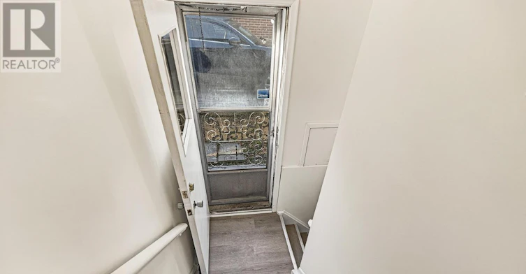81 Maxome Avenue, Toronto, ON, M2M 3K2 - 17