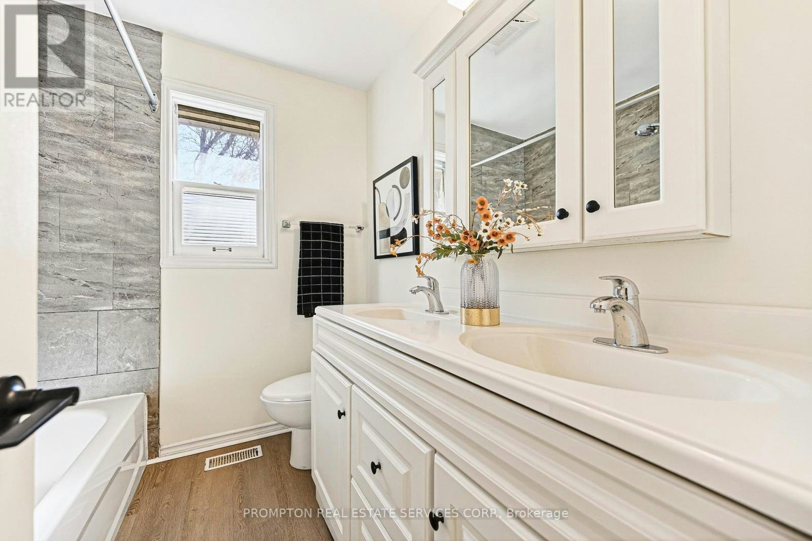 81 Maxome Avenue, Toronto, ON, M2M 3K2 - 15