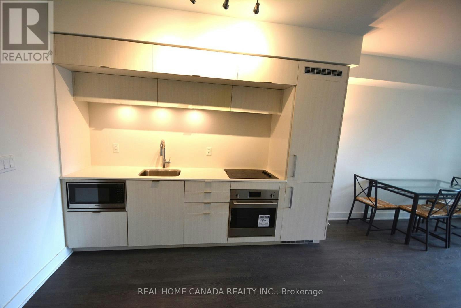 324-38 Cameron Street, Toronto, ON, M5T 0C3 - 4