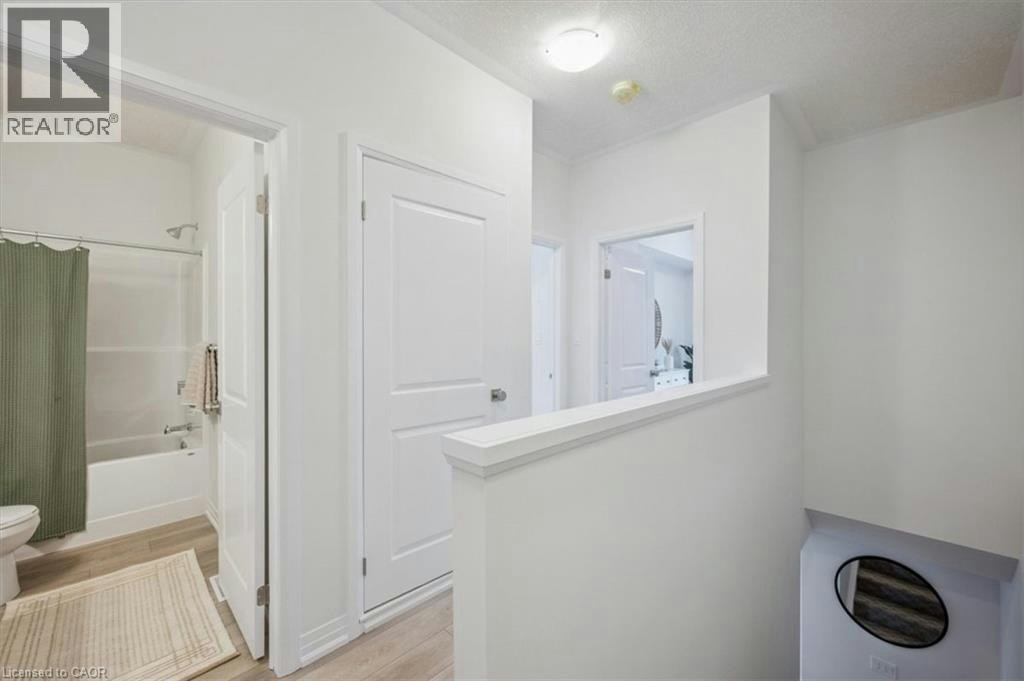 105 Reverie Way, Kitchener, ON, N2E 0K5 - 11