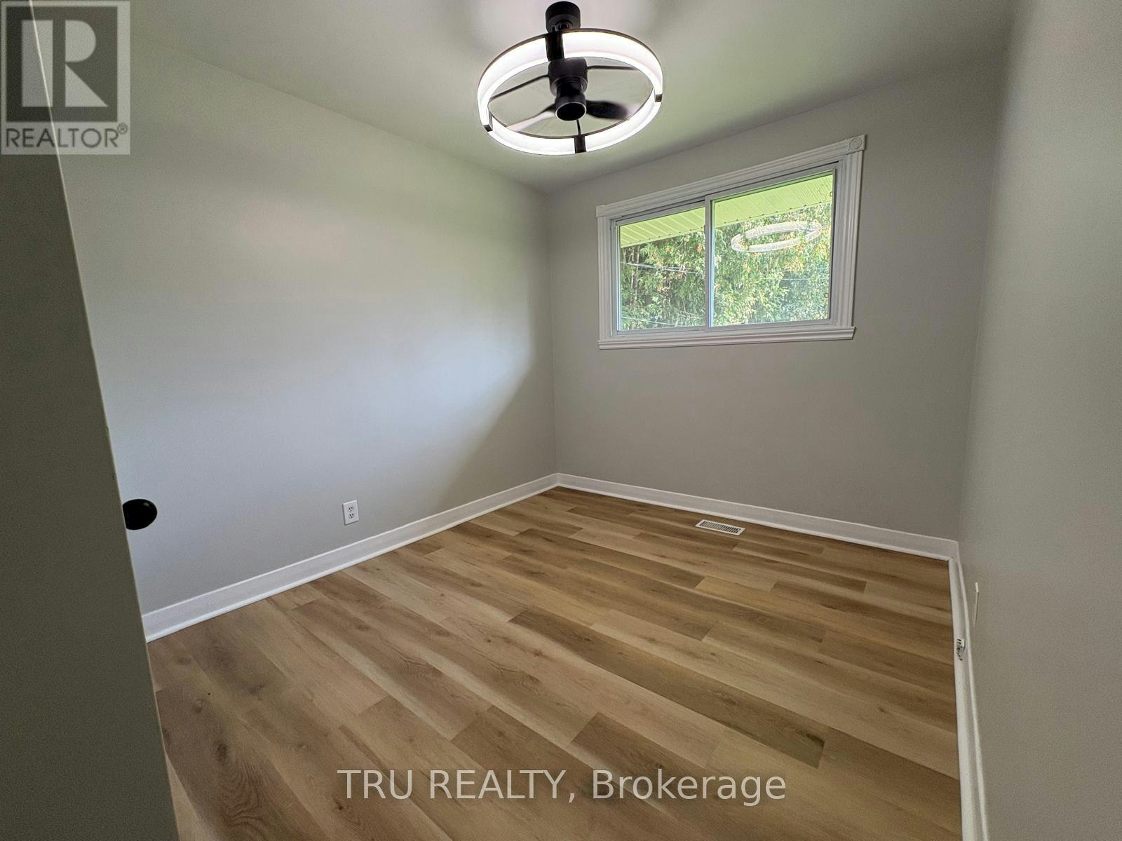 2417 Junction Avenue, Ottawa, ON, K1V 8G8 - 16