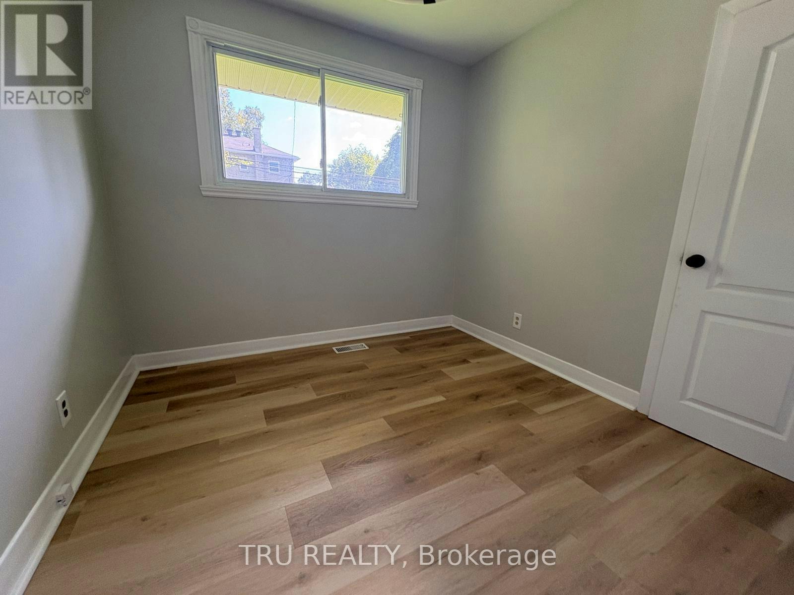 2417 Junction Avenue, Ottawa, ON, K1V 8G8 - 18