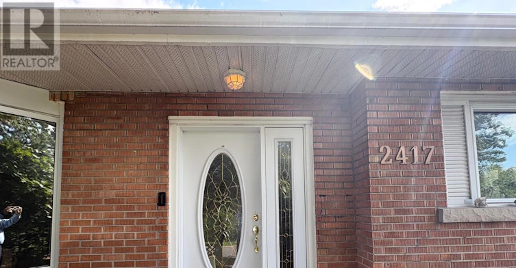 2417 Junction Avenue, Ottawa, ON, K1V 8G8 - 4