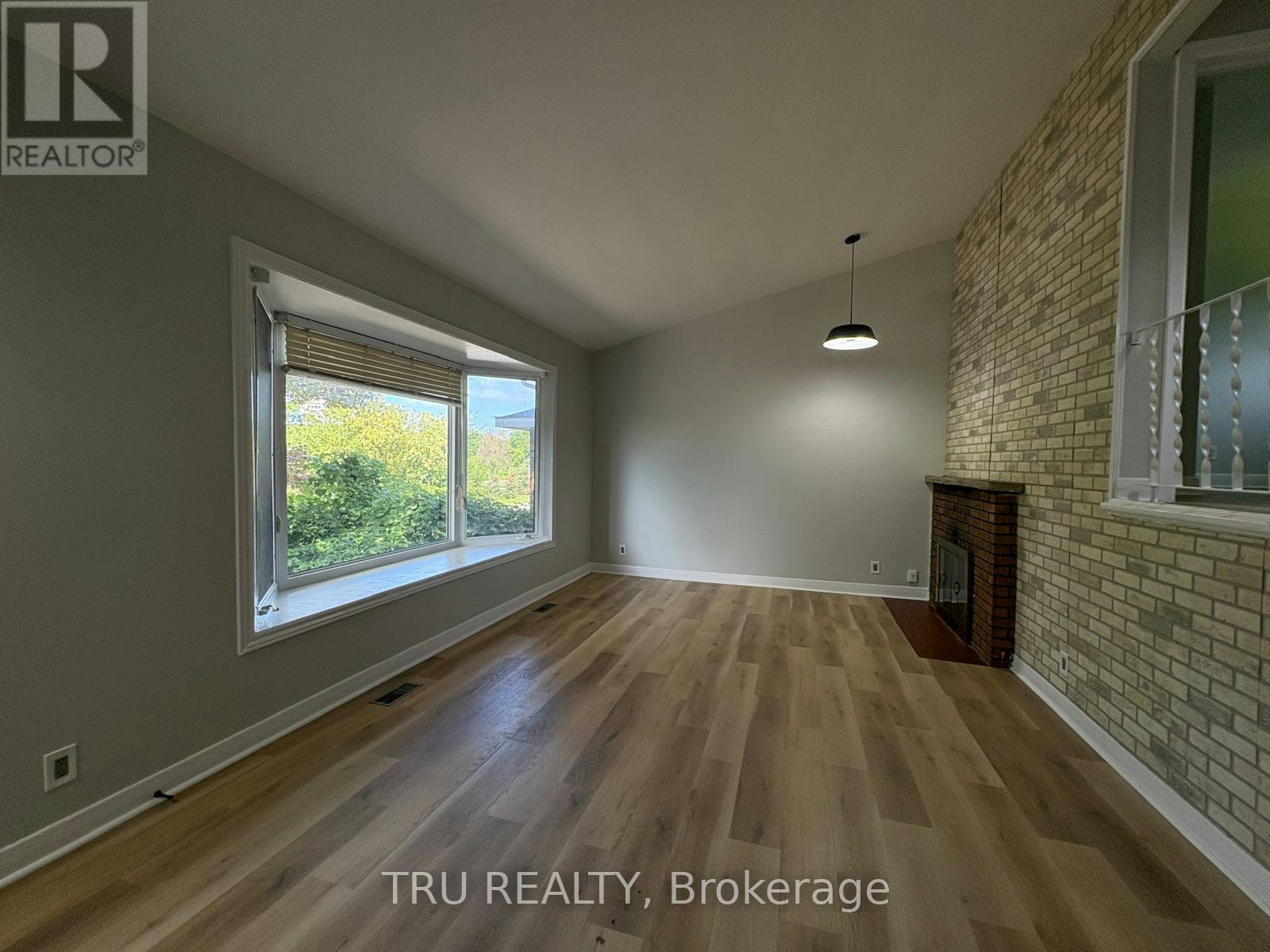 2417 Junction Avenue, Ottawa, ON, K1V 8G8 - 7